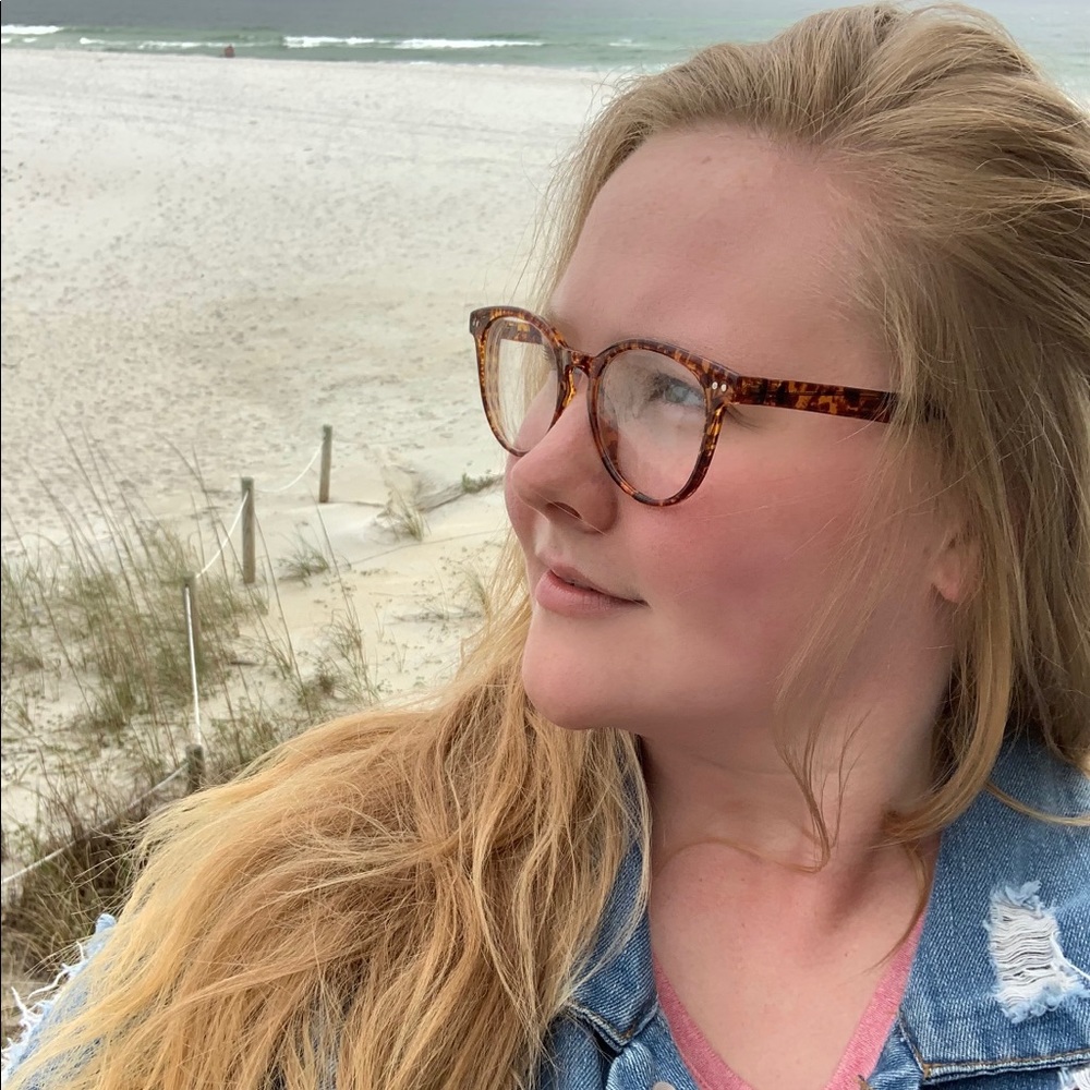 Meet your Posher, Karissa